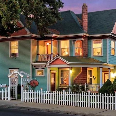 Roseberry House Bed And Breakfast Susanville Esterno foto