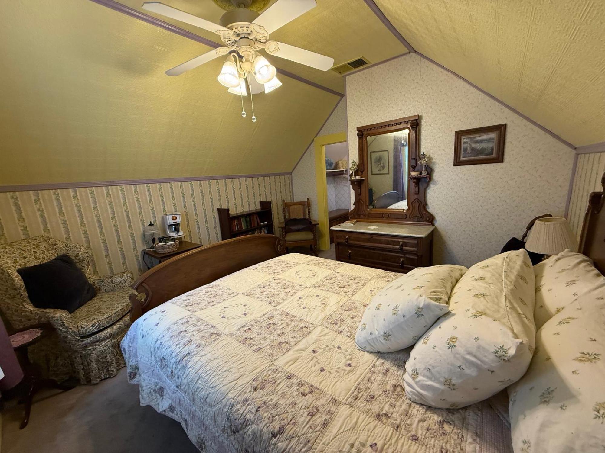 Roseberry House Bed And Breakfast Susanville Esterno foto