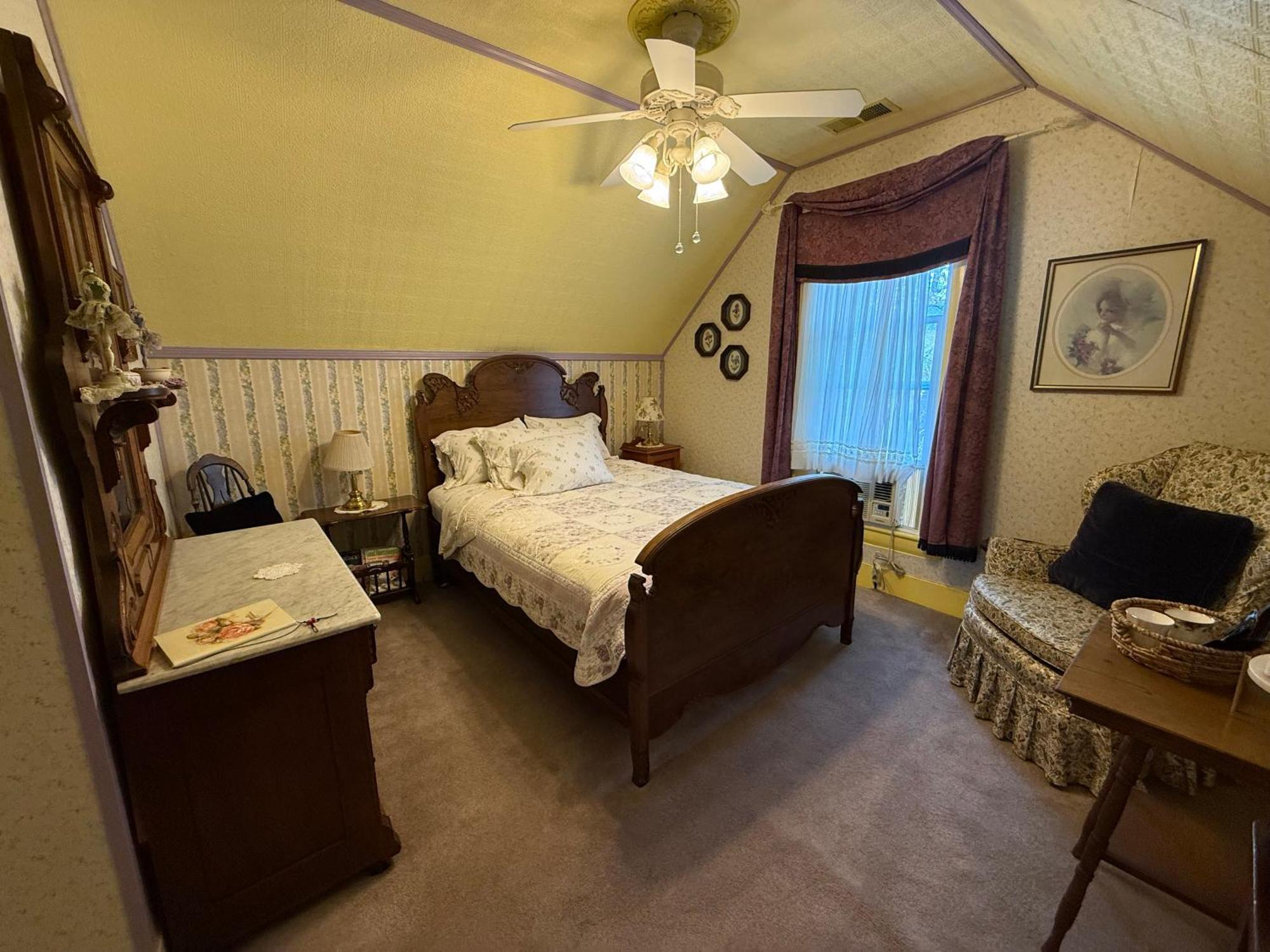 Roseberry House Bed And Breakfast Susanville Esterno foto