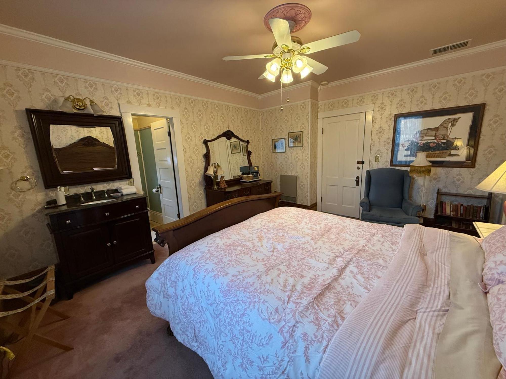 Roseberry House Bed And Breakfast Susanville Esterno foto