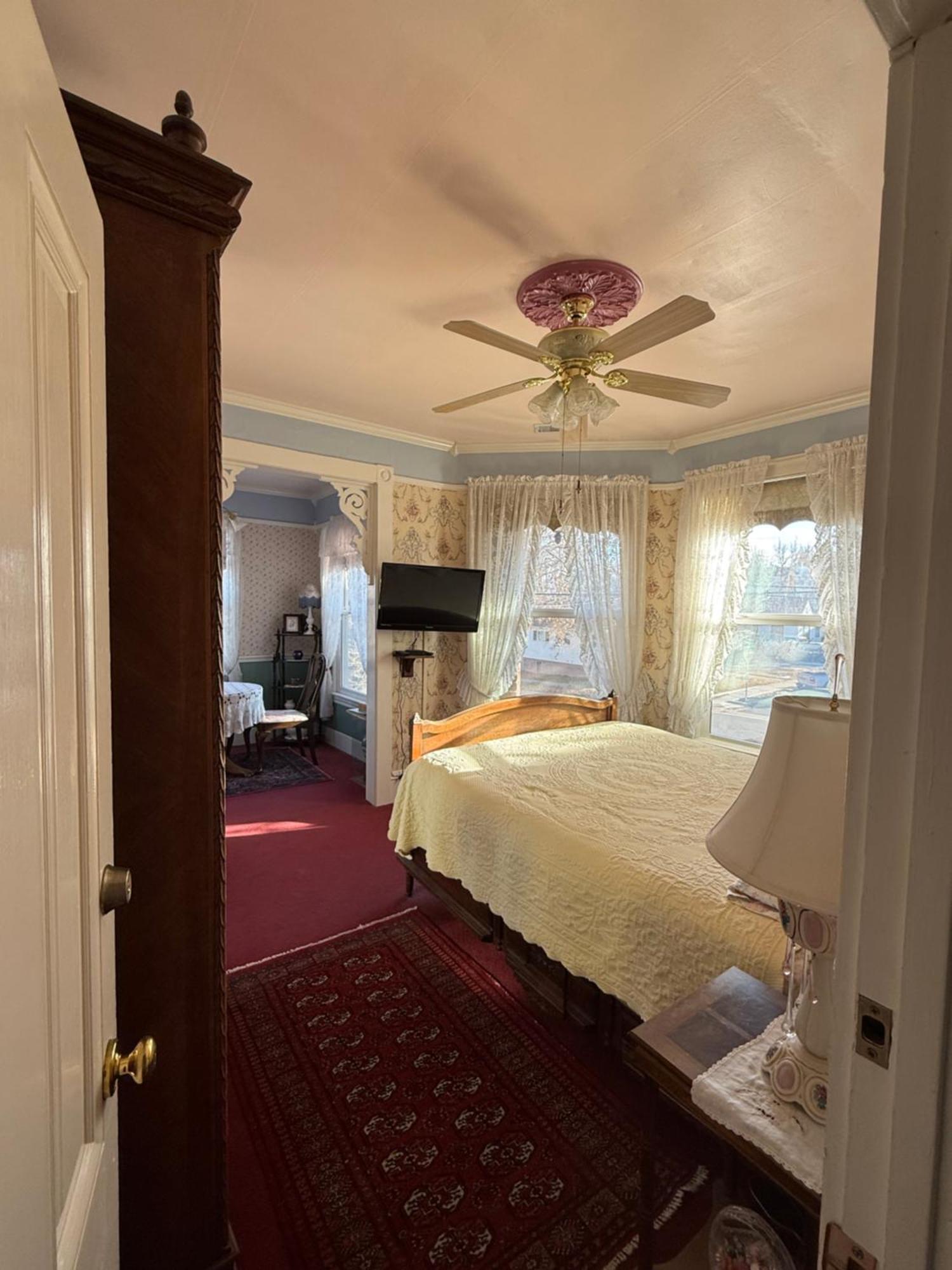 Roseberry House Bed And Breakfast Susanville Esterno foto