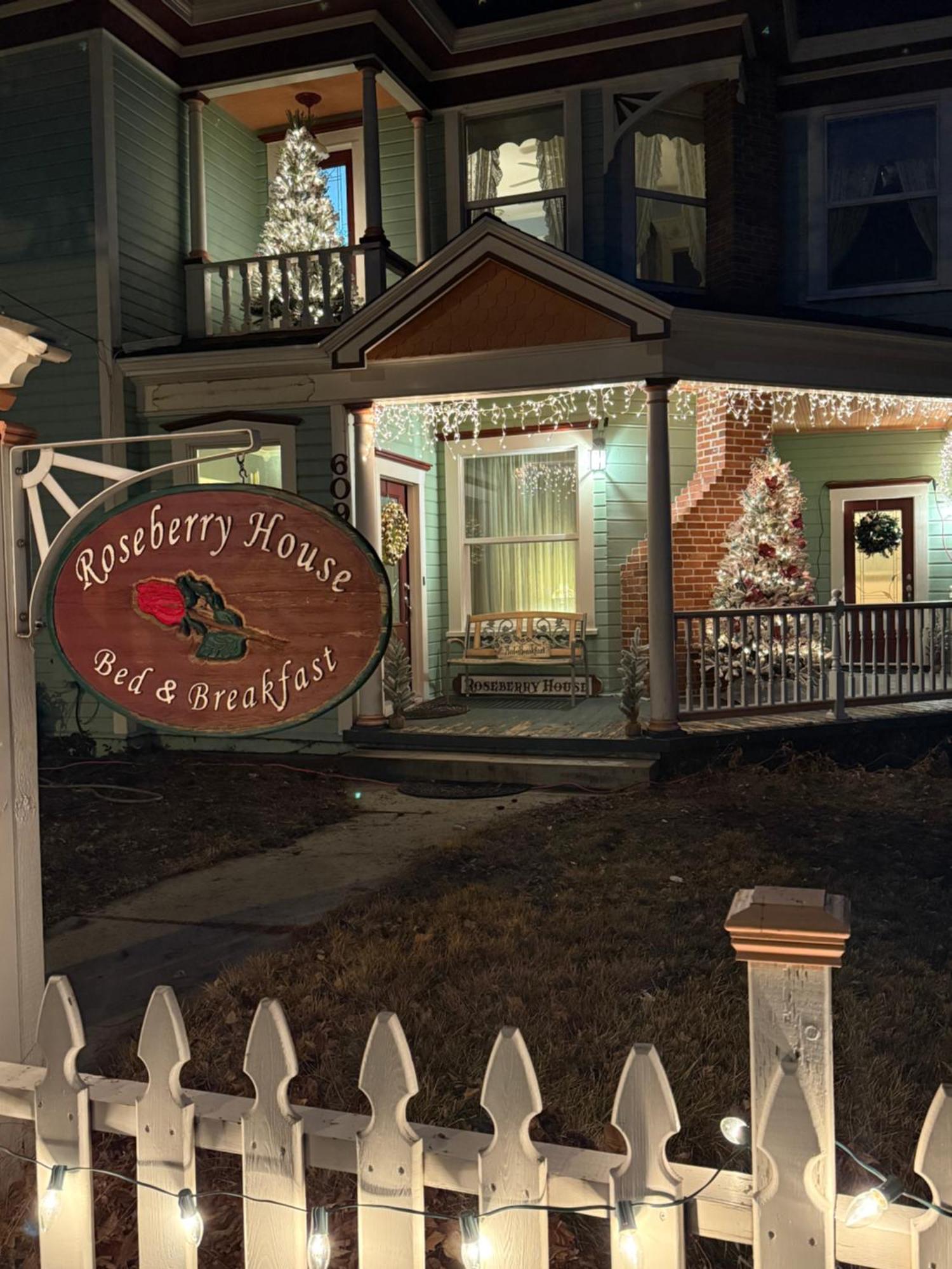 Roseberry House Bed And Breakfast Susanville Esterno foto