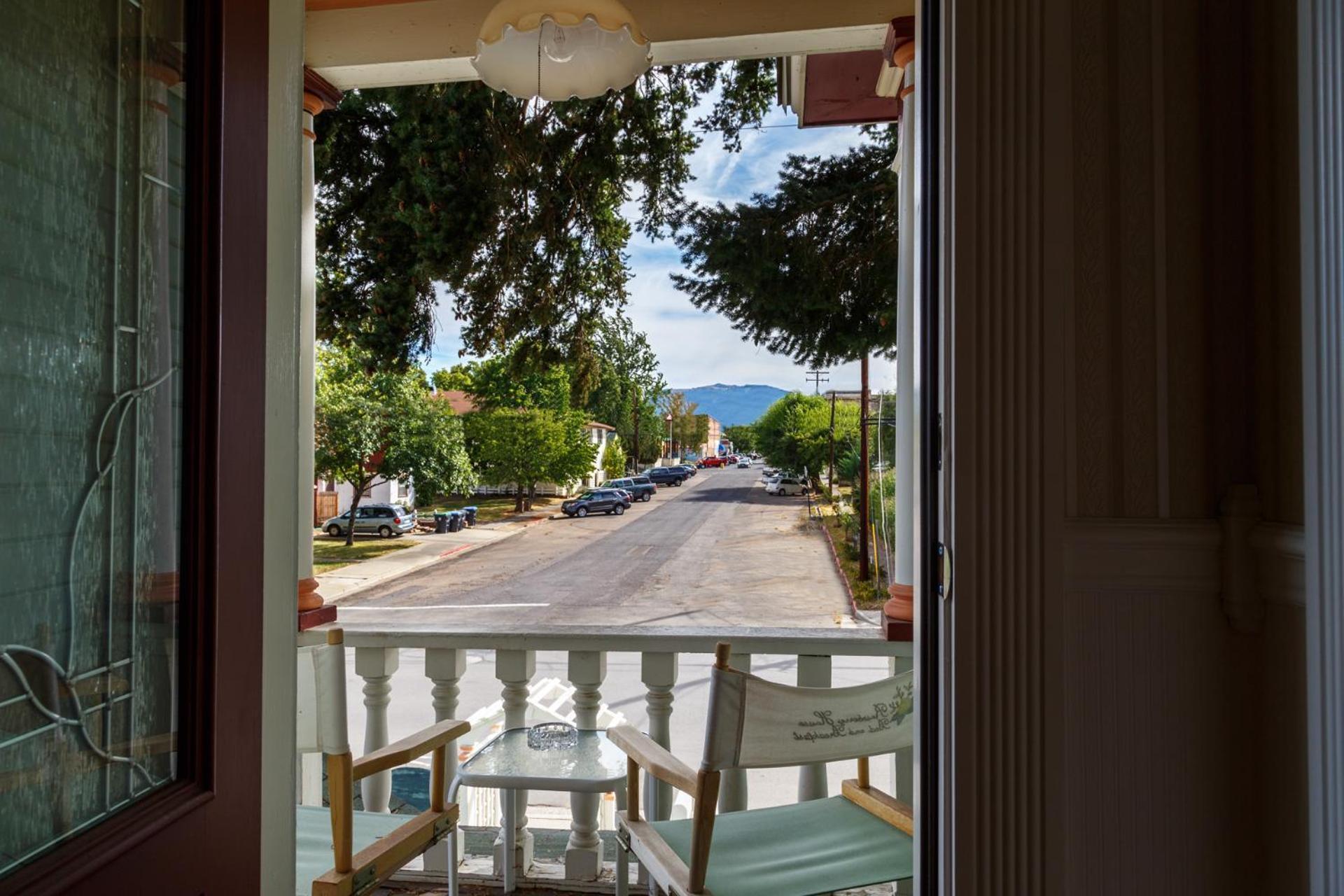 Roseberry House Bed And Breakfast Susanville Esterno foto